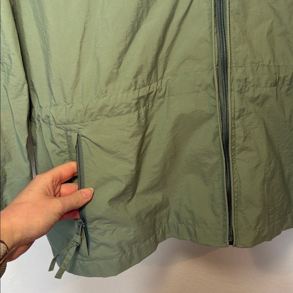 VINTAGE Green Hooded Windbreaker Jacket Cottage Essentials size medium - Picture 4 of 6